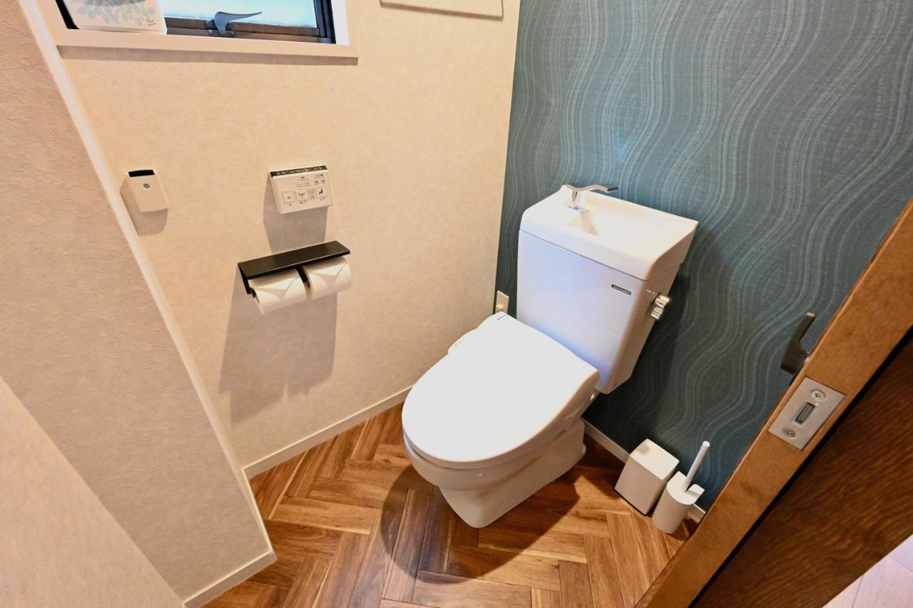 New open - Manabi-stay Takayama SAKURA 古い町並みまで徒歩１分！迫力の大画面シアタールームと香り高い檜風呂完備！！ Eksteriør billede