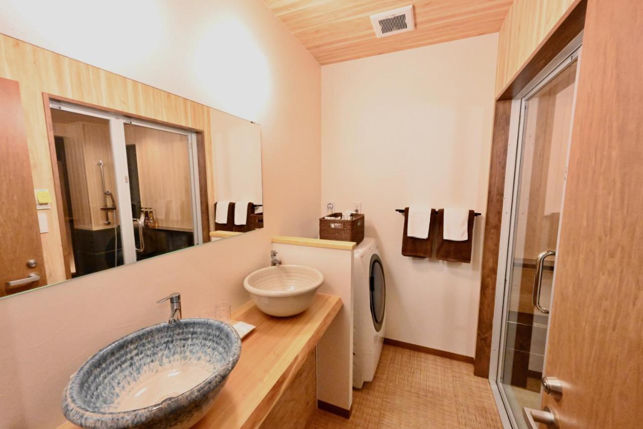 New open - Manabi-stay Takayama SAKURA 古い町並みまで徒歩１分！迫力の大画面シアタールームと香り高い檜風呂完備！！ Eksteriør billede