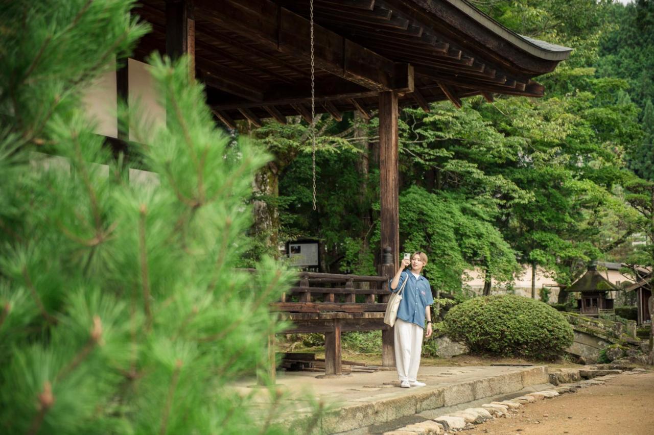 New open - Manabi-stay Takayama SAKURA 古い町並みまで徒歩１分！迫力の大画面シアタールームと香り高い檜風呂完備！！ Eksteriør billede